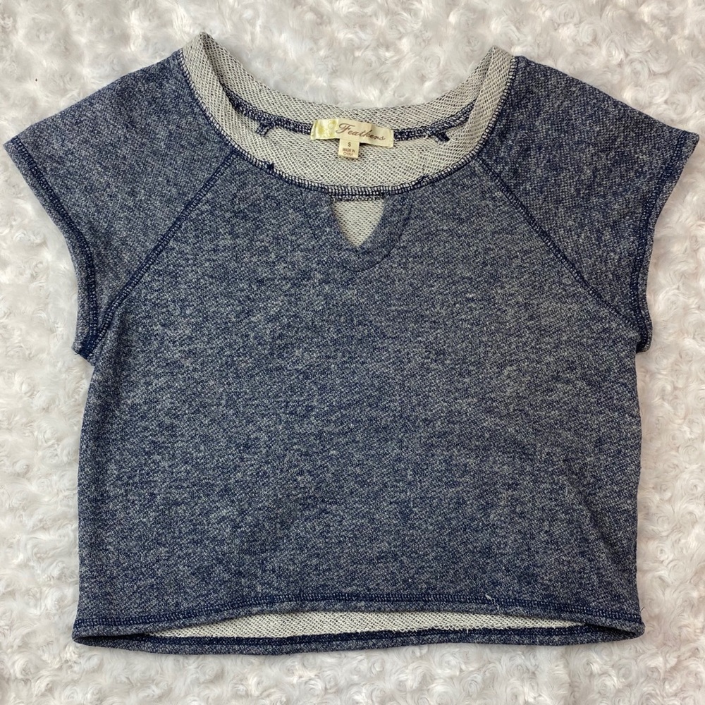 Feathers Crop Top Size Small